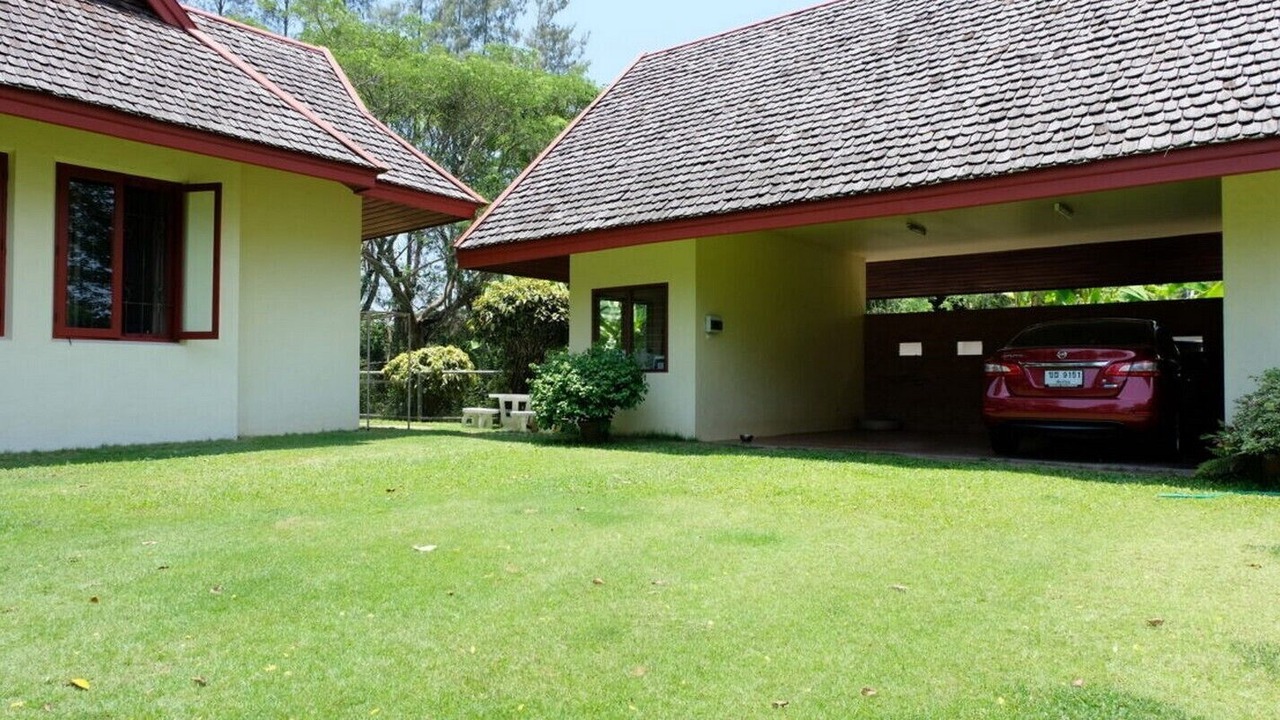 Photo of Others in Saraphi