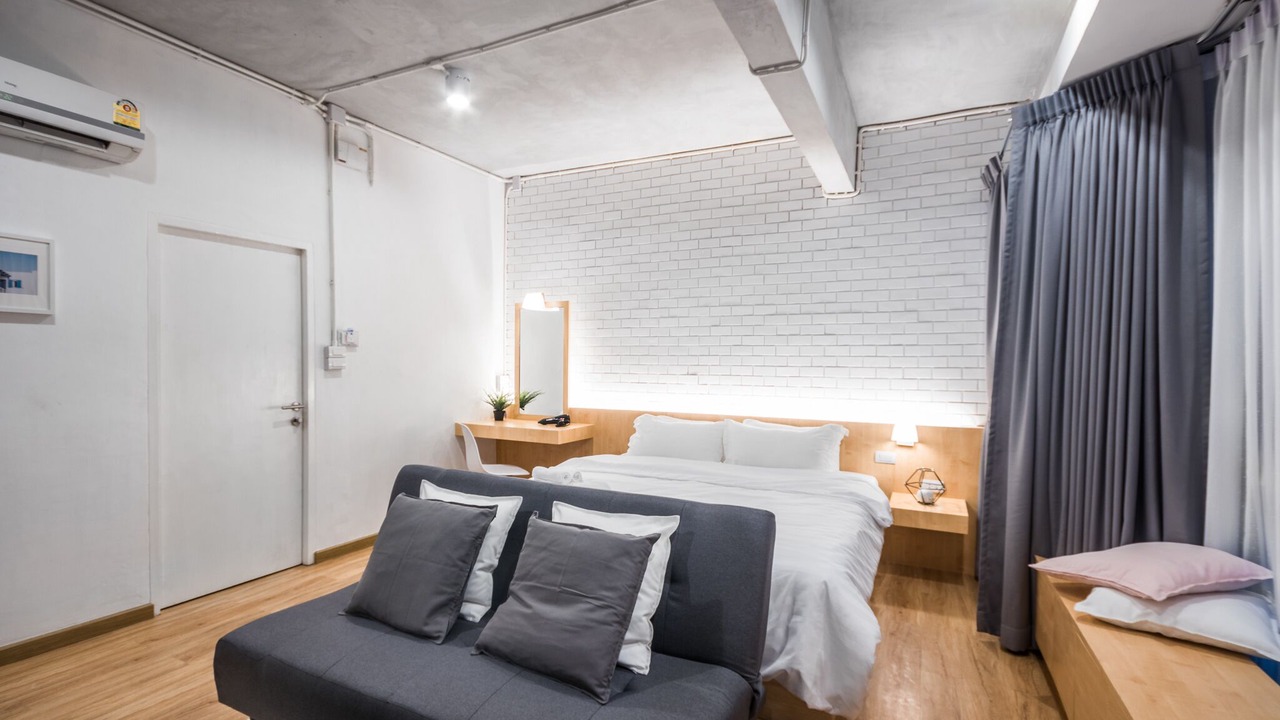 Photo of Bedroom in Khlong Tan Nuea