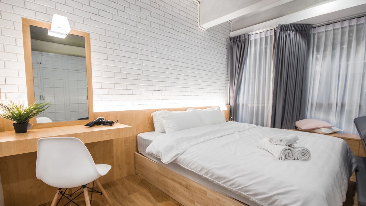 Photo of Bedroom in Khlong Tan Nuea