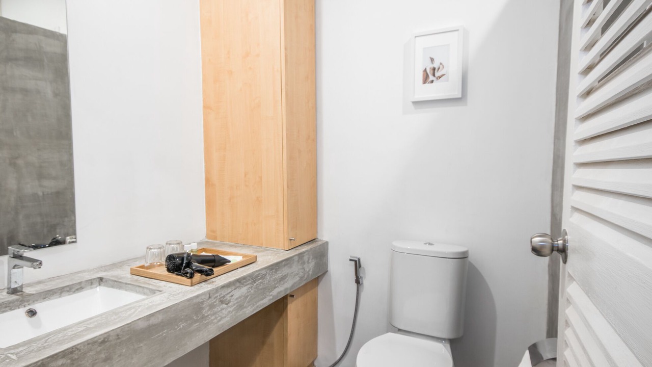 Photo of Bathroom in Khlong Tan Nuea