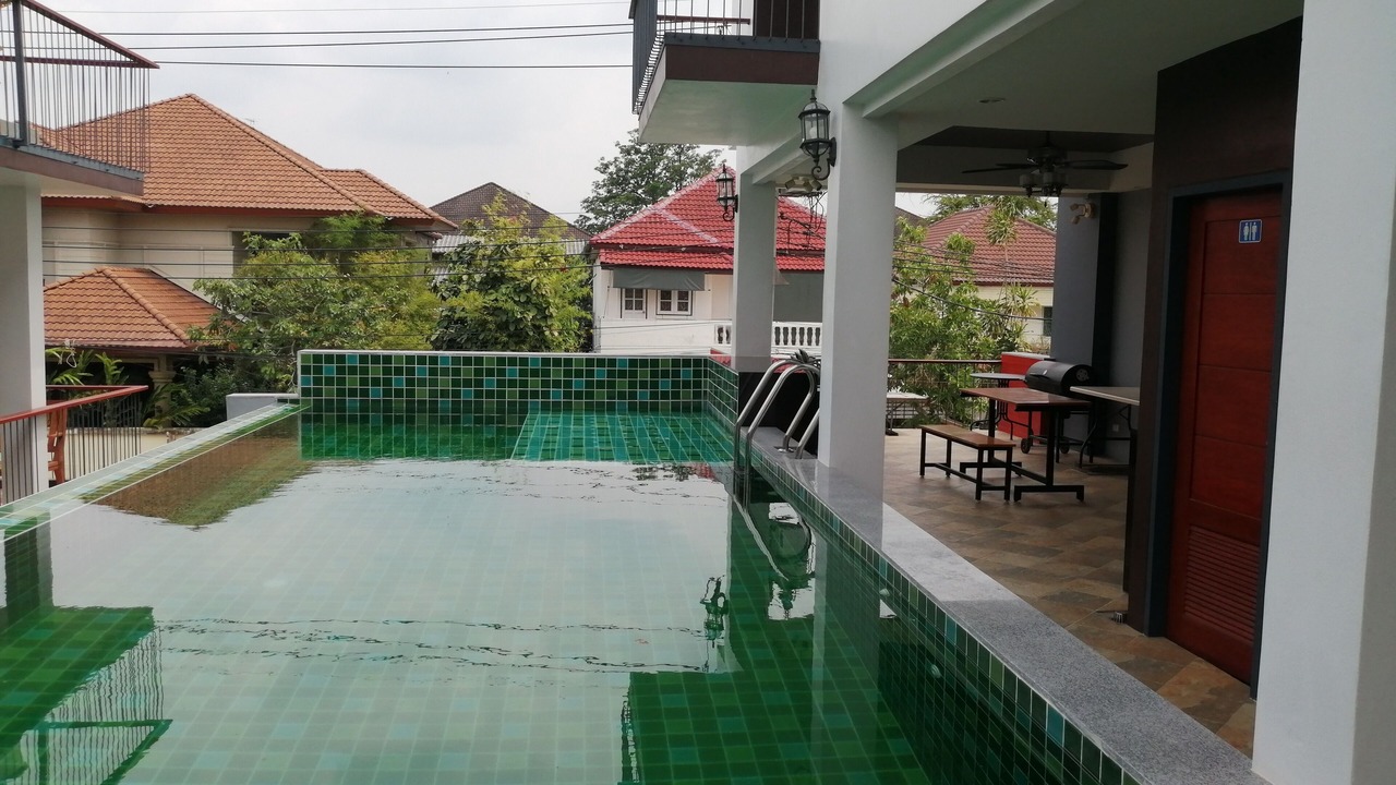 Photo of Outdoor in Saphan Sung
