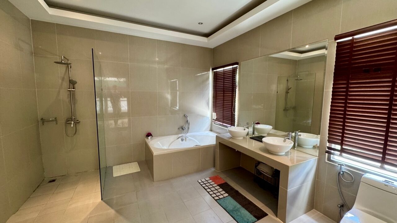 Photo of Bathroom in Ban Saiyuan