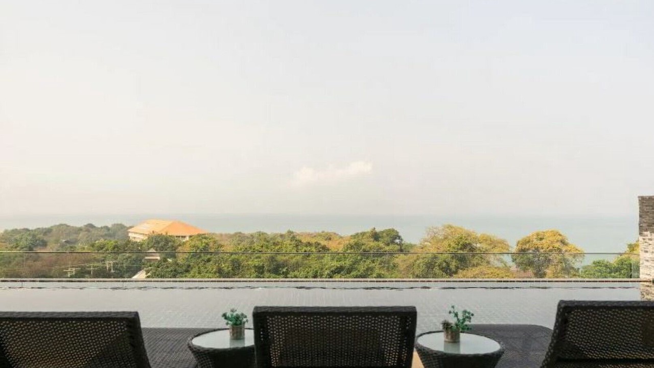 Photo of Patio Balcony in Bang Lamung