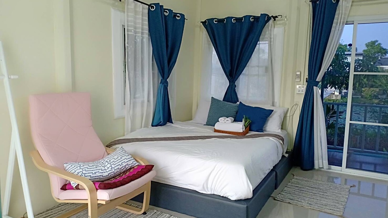 Photo of Bedroom in Bang Chalong