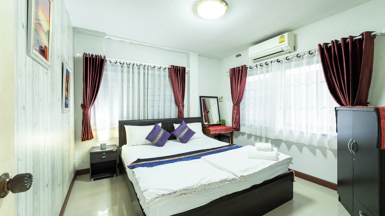 Photo of Bedroom in Chang Khlan