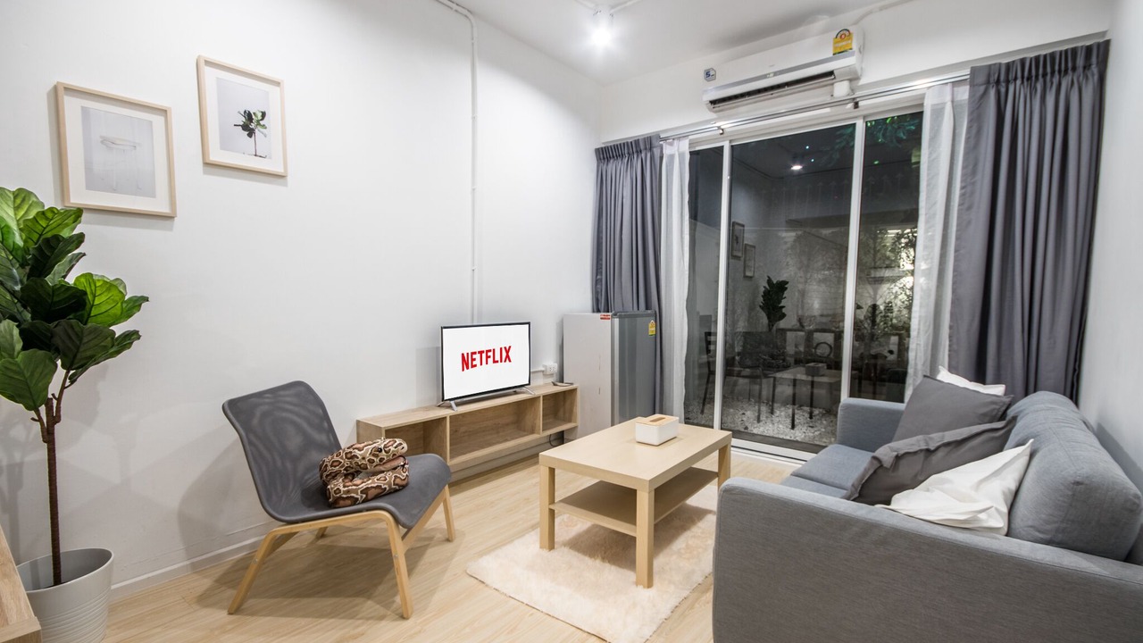 Photo of Livingroom in Khlong Tan Nuea