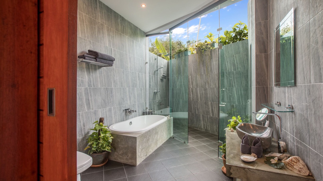 Photo of Bathroom in Thong Krut