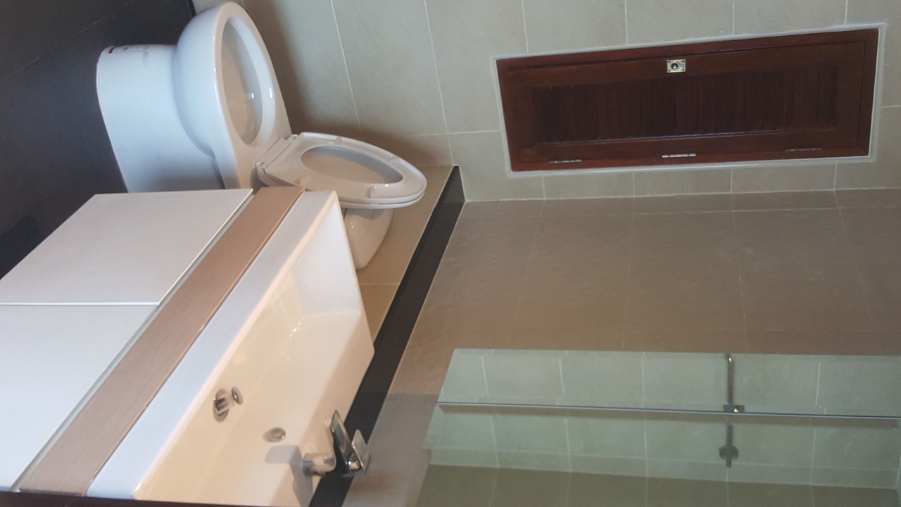 Photo of Bathroom in Old City