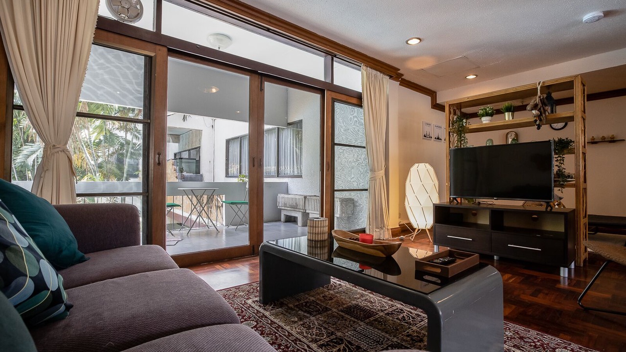 Photo of Livingroom in Samsen Nai