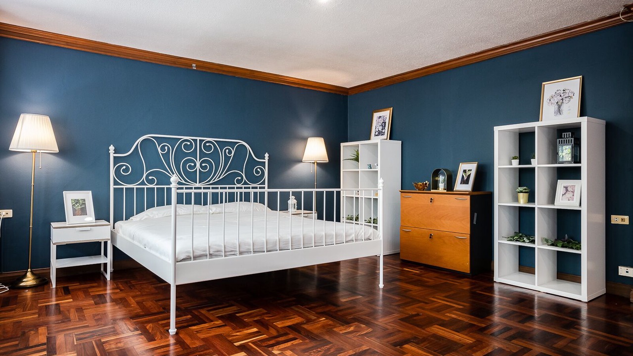 Photo of Bedroom in Samsen Nai