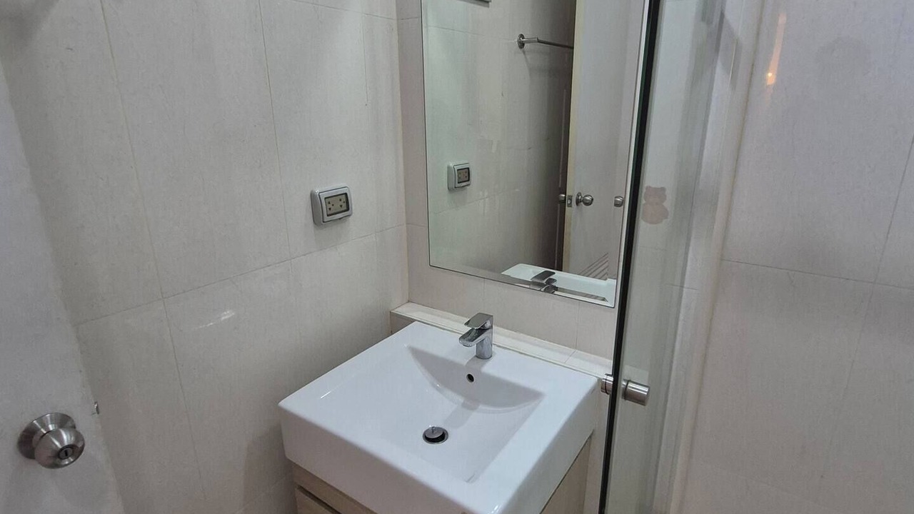 Photo of Bathroom in Khlong Toei