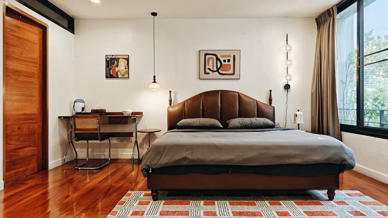 Photo of Bedroom in Khlong Tan Nuea