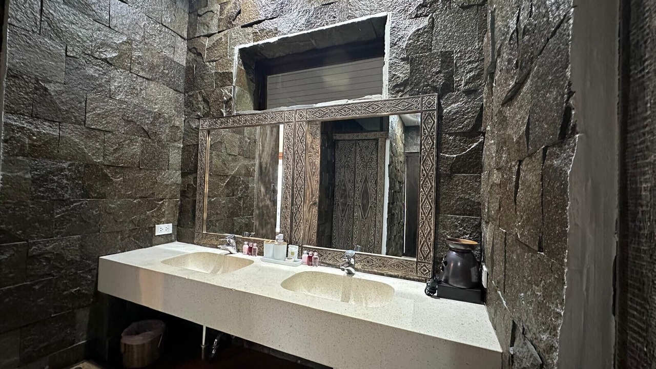 Photo of Bathroom in Chaweng City Center