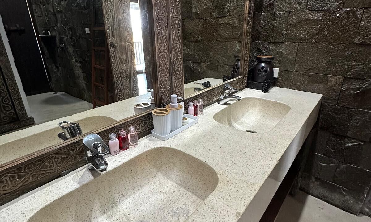 Photo of Bathroom in Chaweng City Center