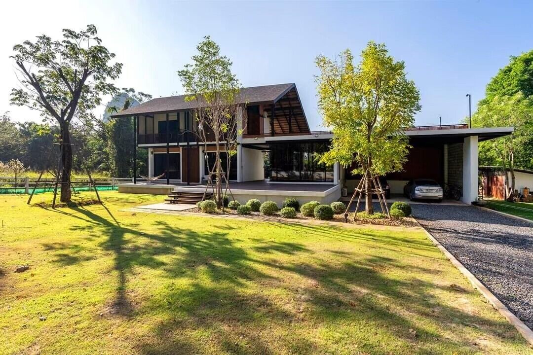 Photo of Outdoor in Phaya Yen