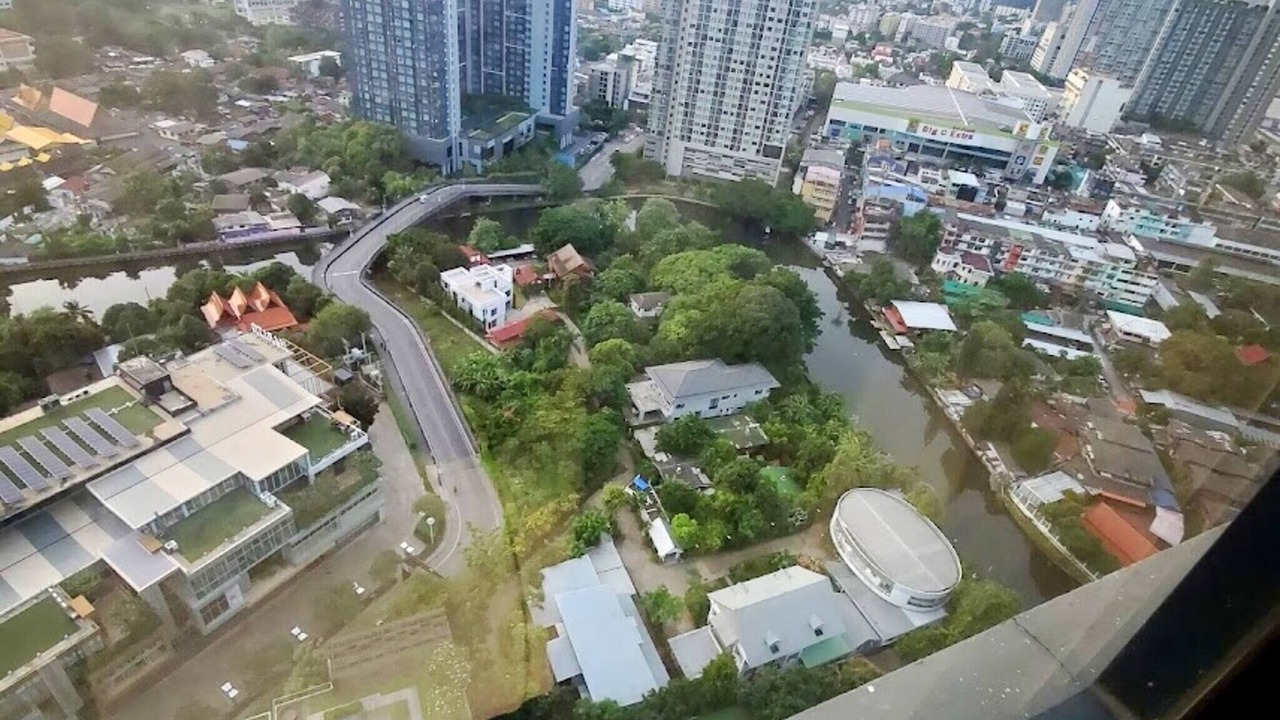 Photo of Outdoor in Phra Khanong Nuea