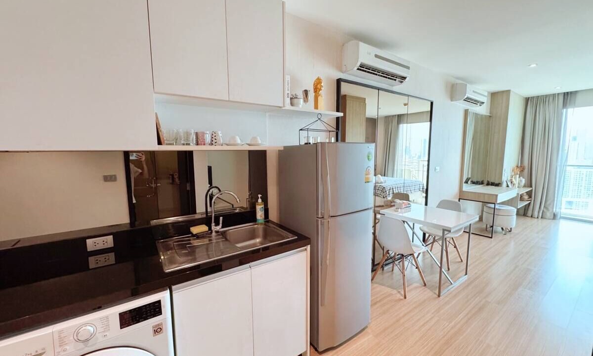 Photo of Kitchen in Phra Khanong Nuea