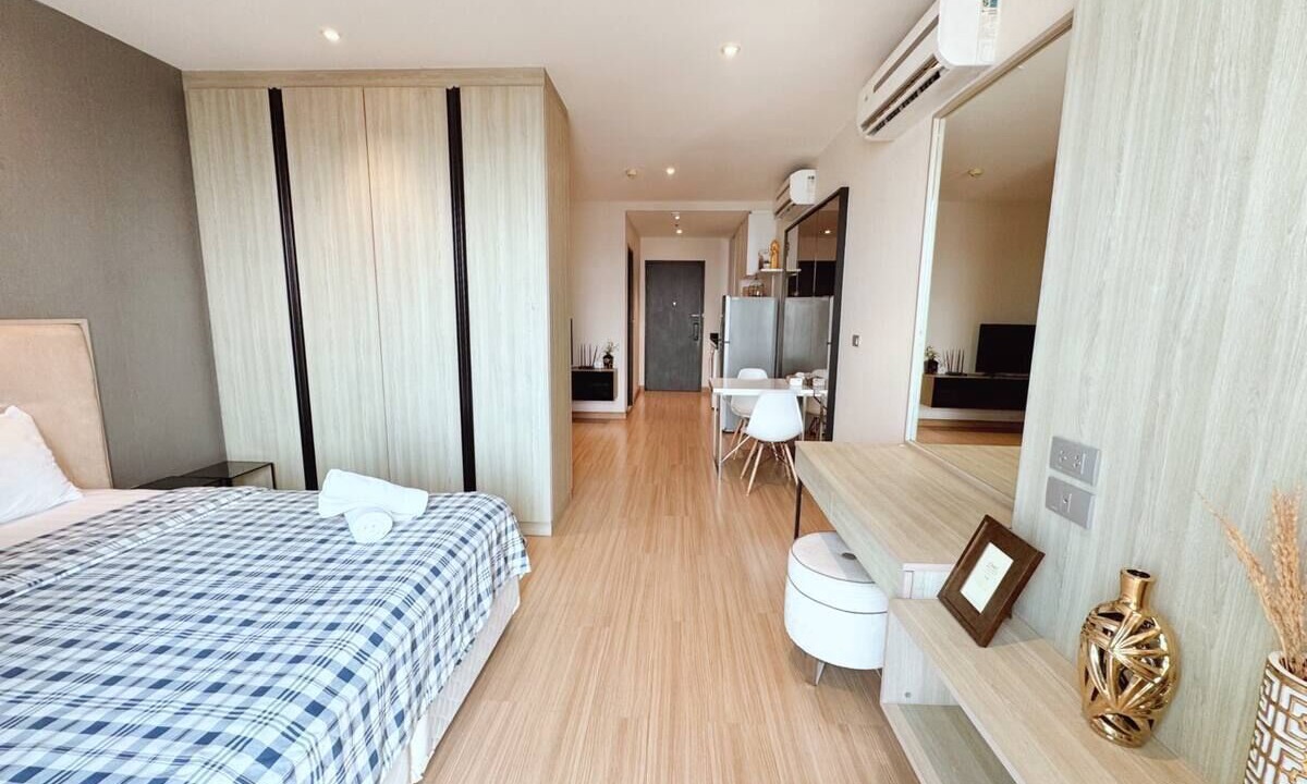 Photo of Bedroom in Phra Khanong Nuea