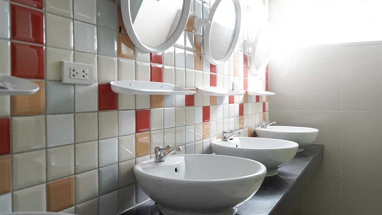 Photo of Bathroom in Khlong Toei