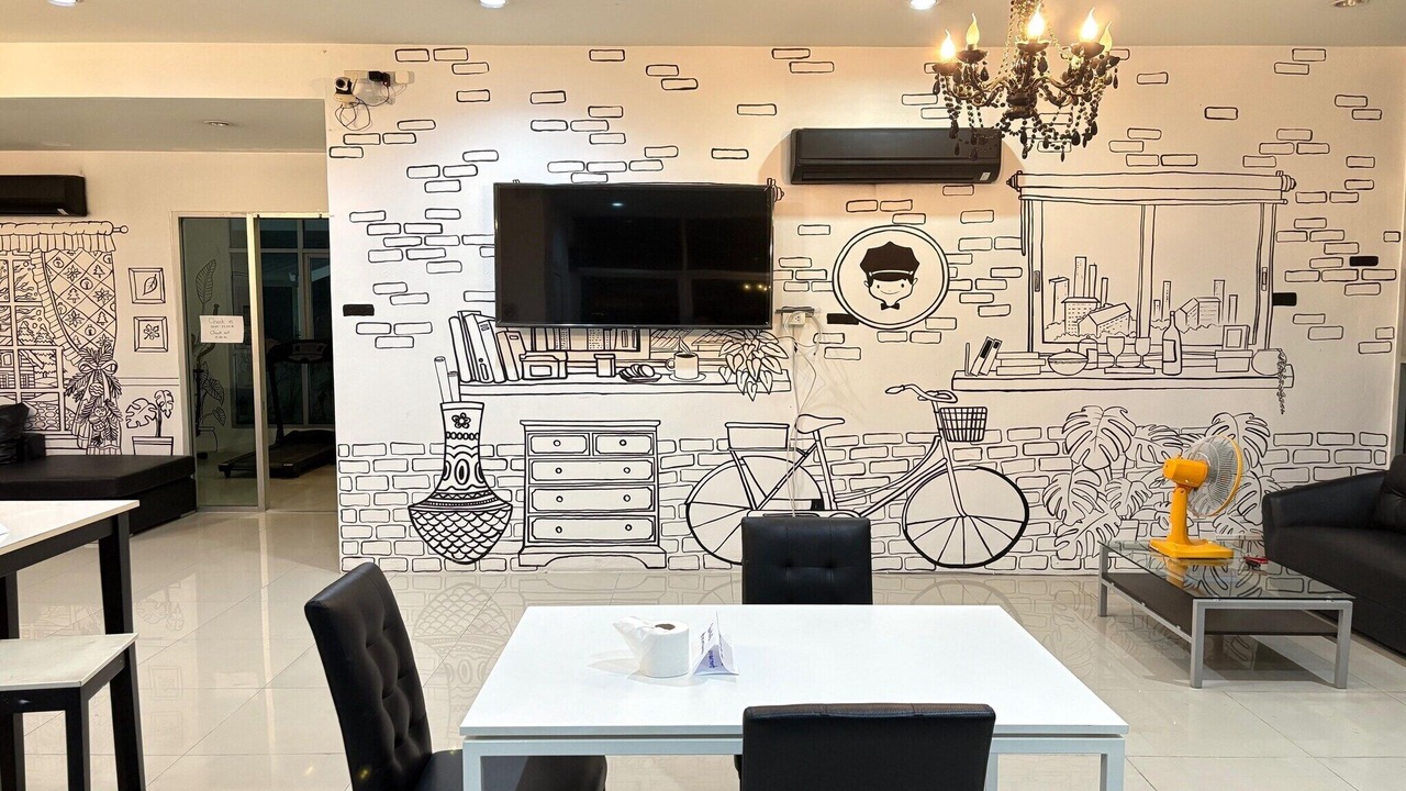Photo of Livingroom in Khlong Toei