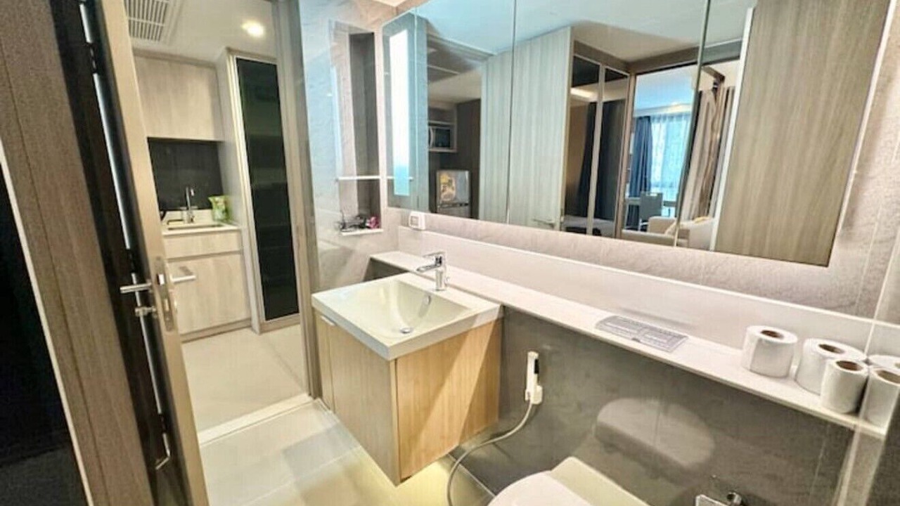 Photo of Bathroom in Khlong Tan