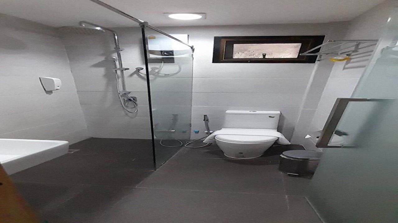 Photo of Bathroom in Thanon Phaya Thai