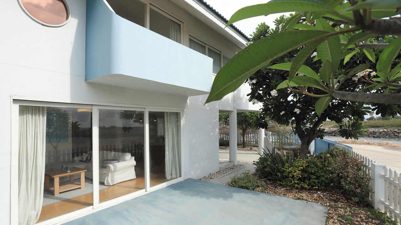 Photo of Patio Balcony in Laem Phak Bia