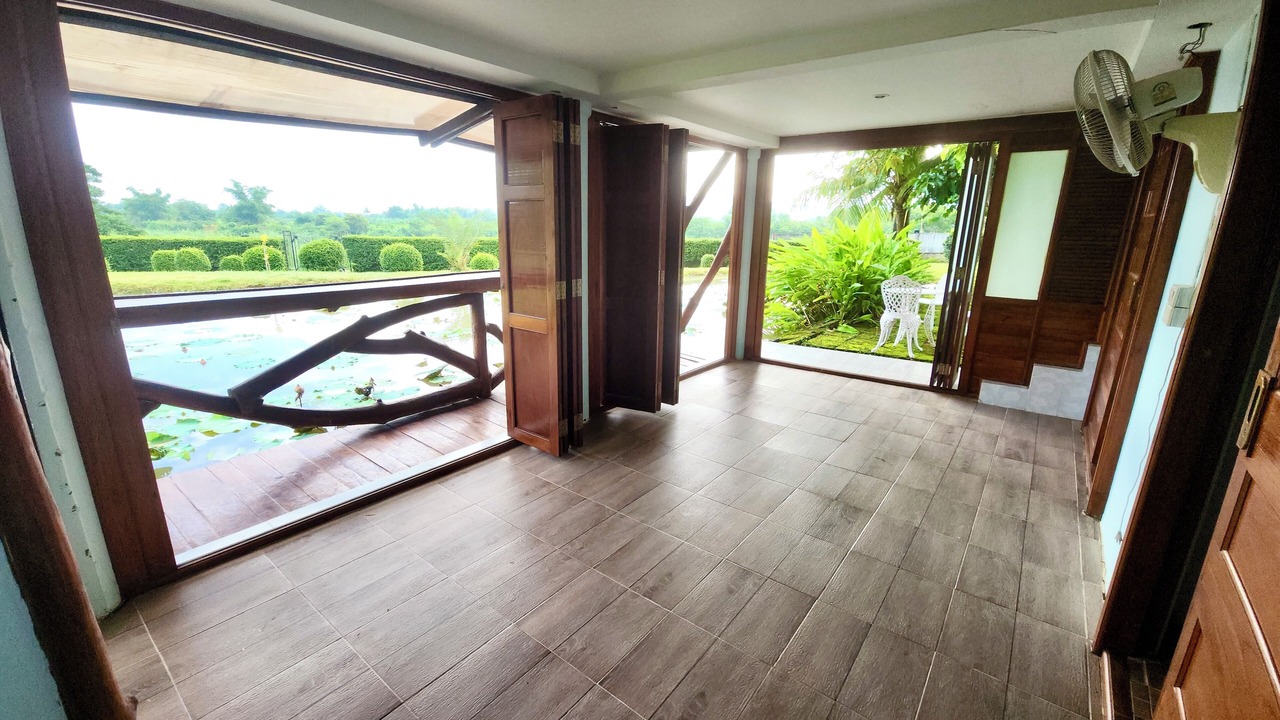 Photo of Livingroom in Khilek