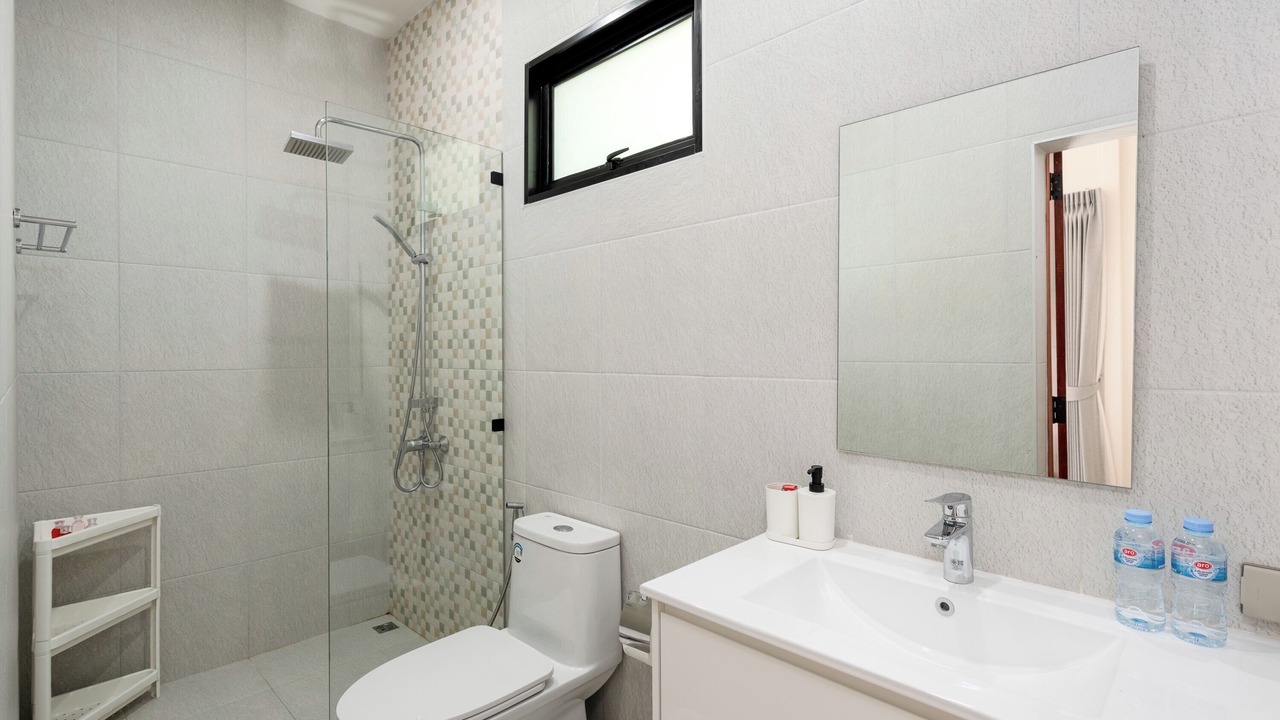 Photo of Bathroom in Maret