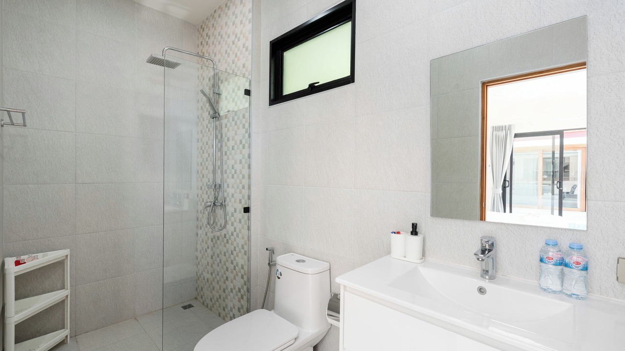 Photo of Bathroom in Maret