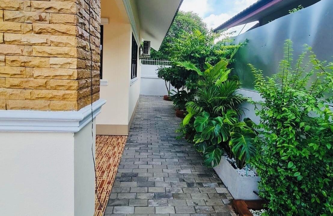 Photo of Outdoor in Saraphi