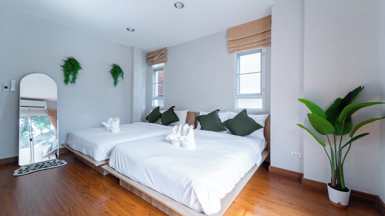 Photo of Bedroom in Phra Khanong Nuea