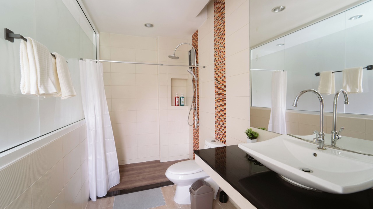 Photo of Bathroom in Phra Khanong Nuea