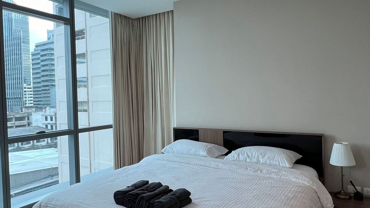 Photo of Bedroom in Khlong Toei Nuea