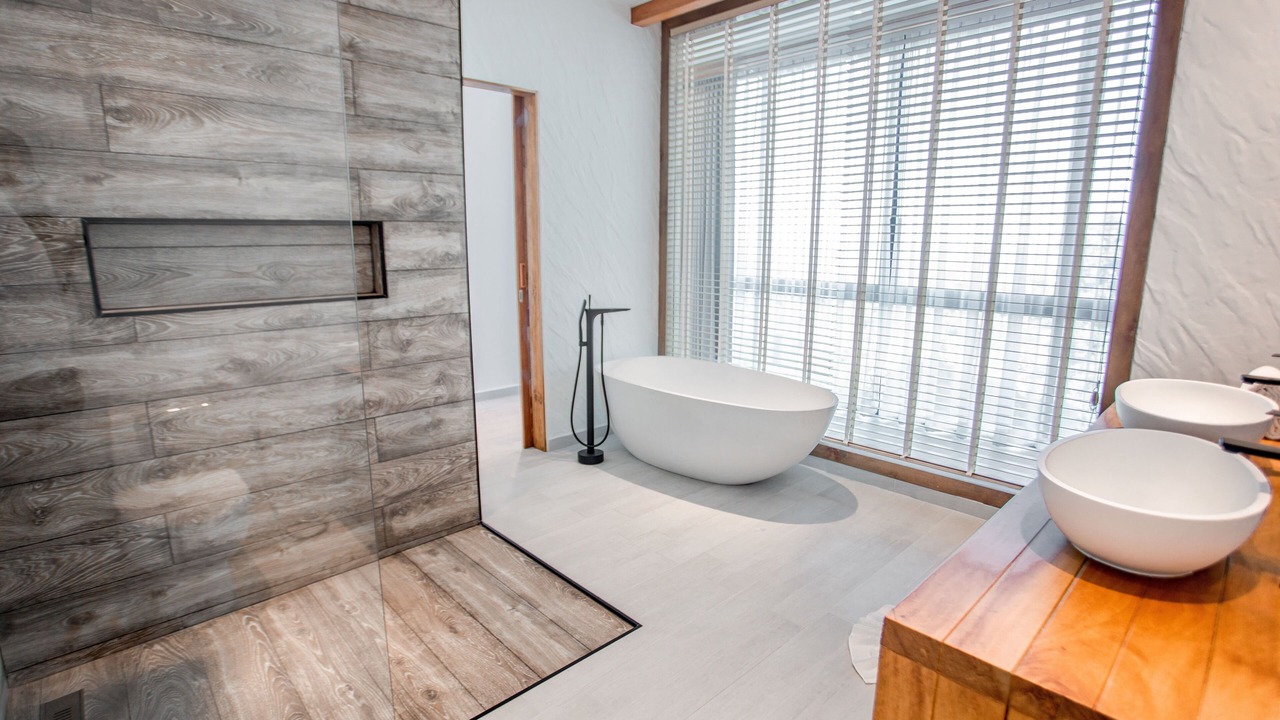 Photo of Bathroom in Maret