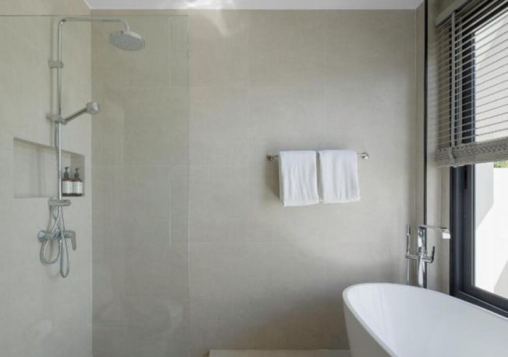 Photo of Bathroom in Maret