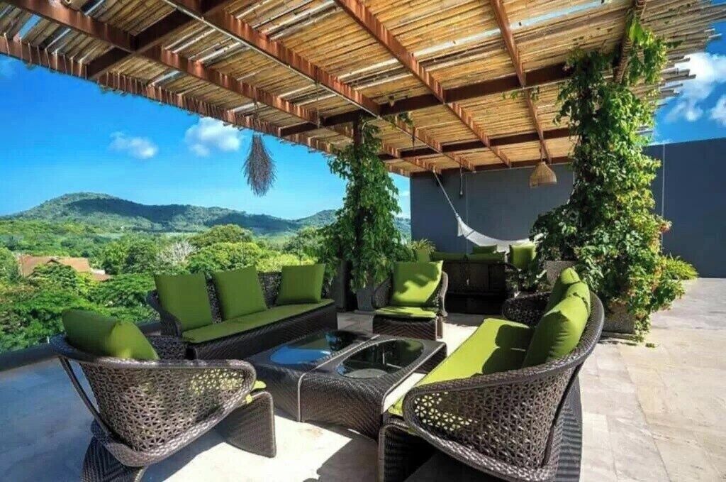 Photo of Patio Balcony in Talat Nuea