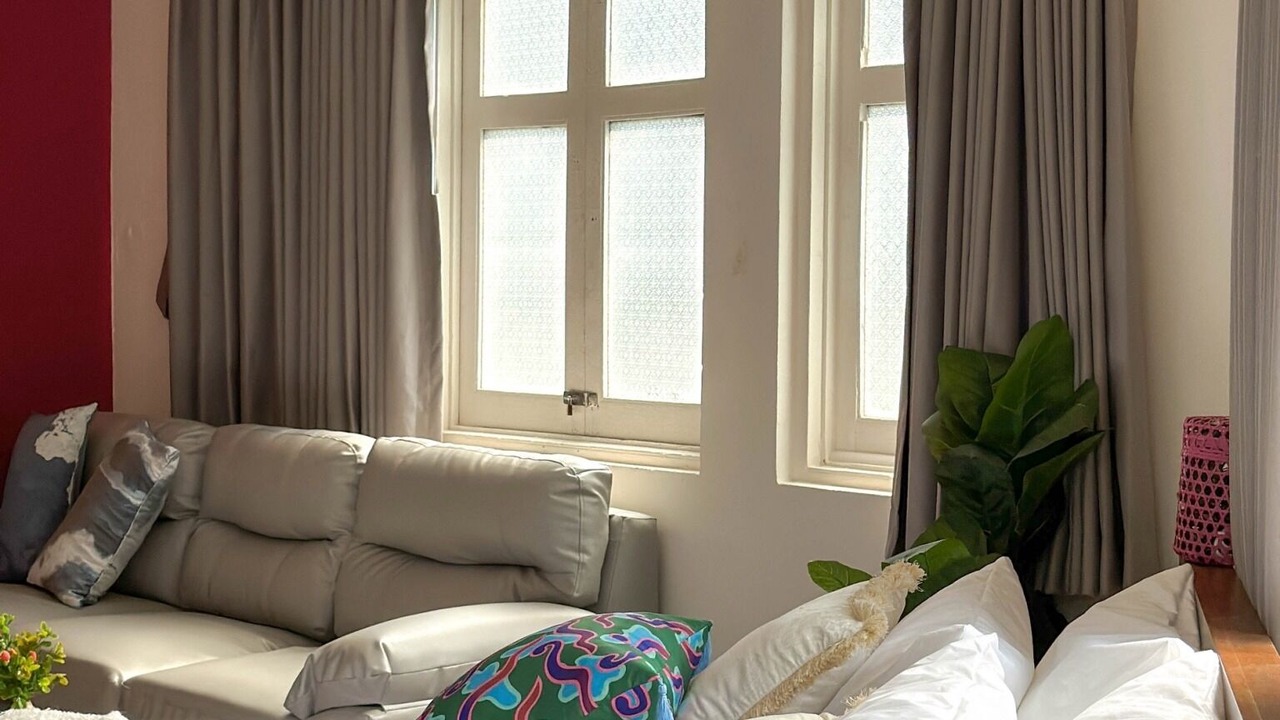Photo of Bedroom in Pom Prap Sattru Phai