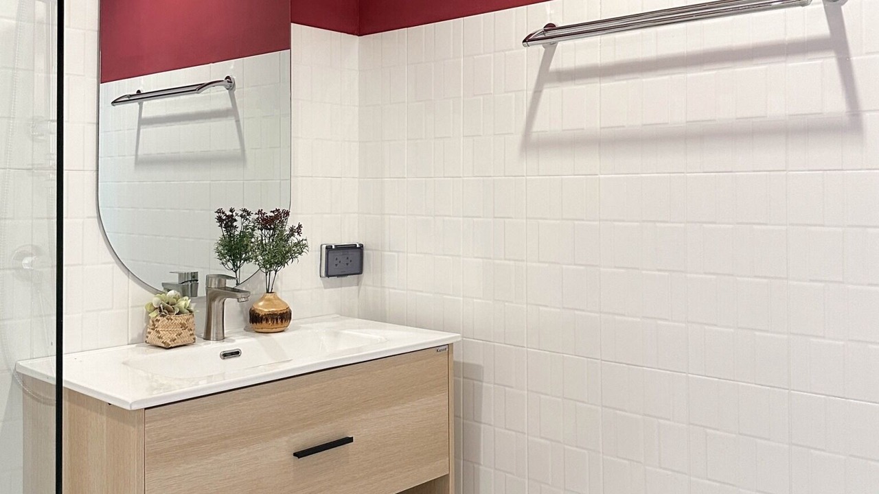Photo of Bathroom in Pom Prap Sattru Phai