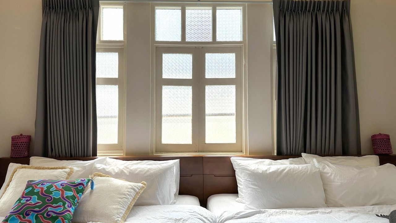 Photo of Bedroom in Pom Prap Sattru Phai