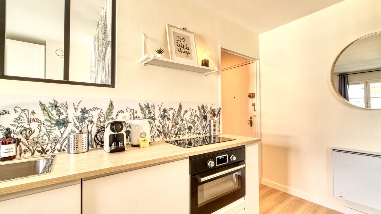 Photo of Kitchen in Saint-Genis-Laval