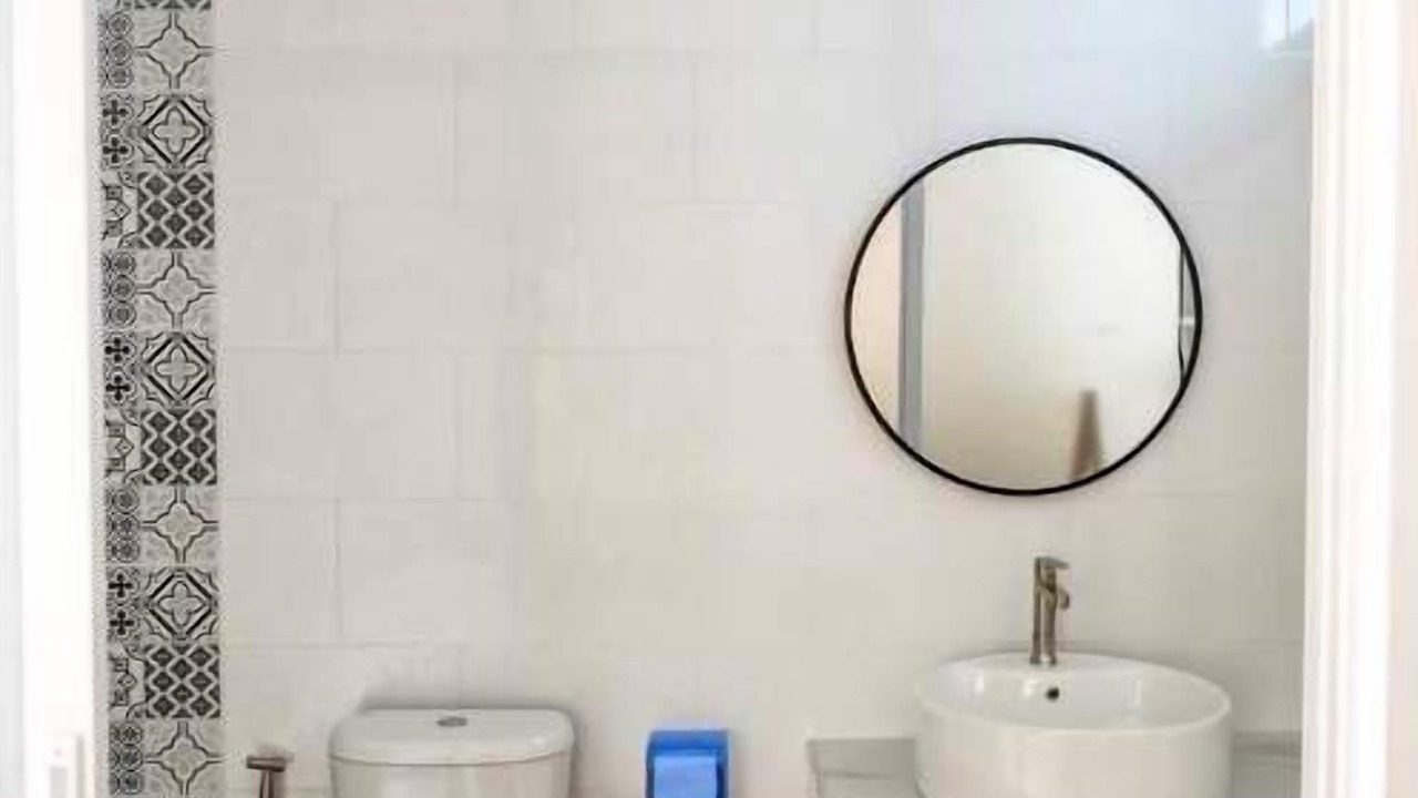 Photo of Bathroom in Sichon