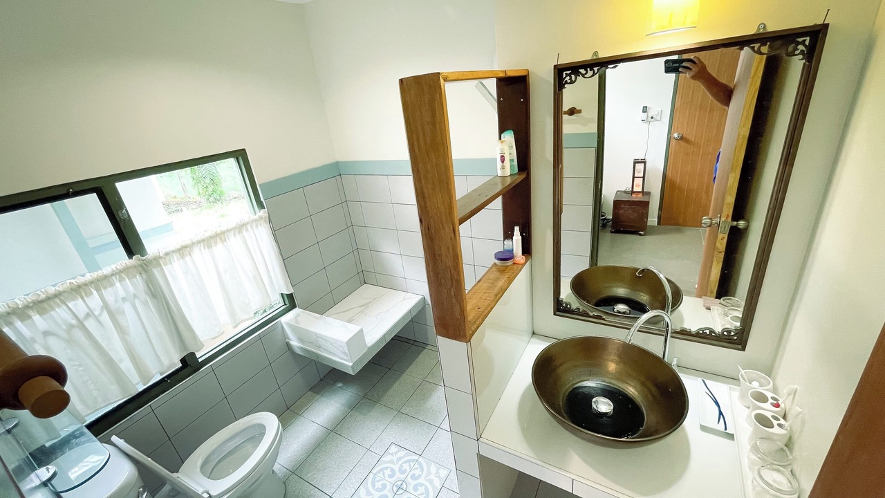 Photo of Bathroom in Saphli