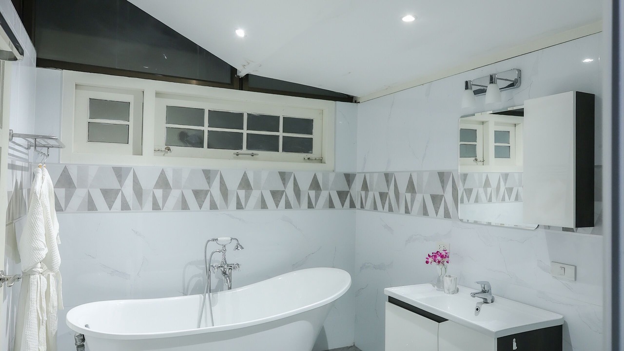Photo of Bathroom in Saraphi