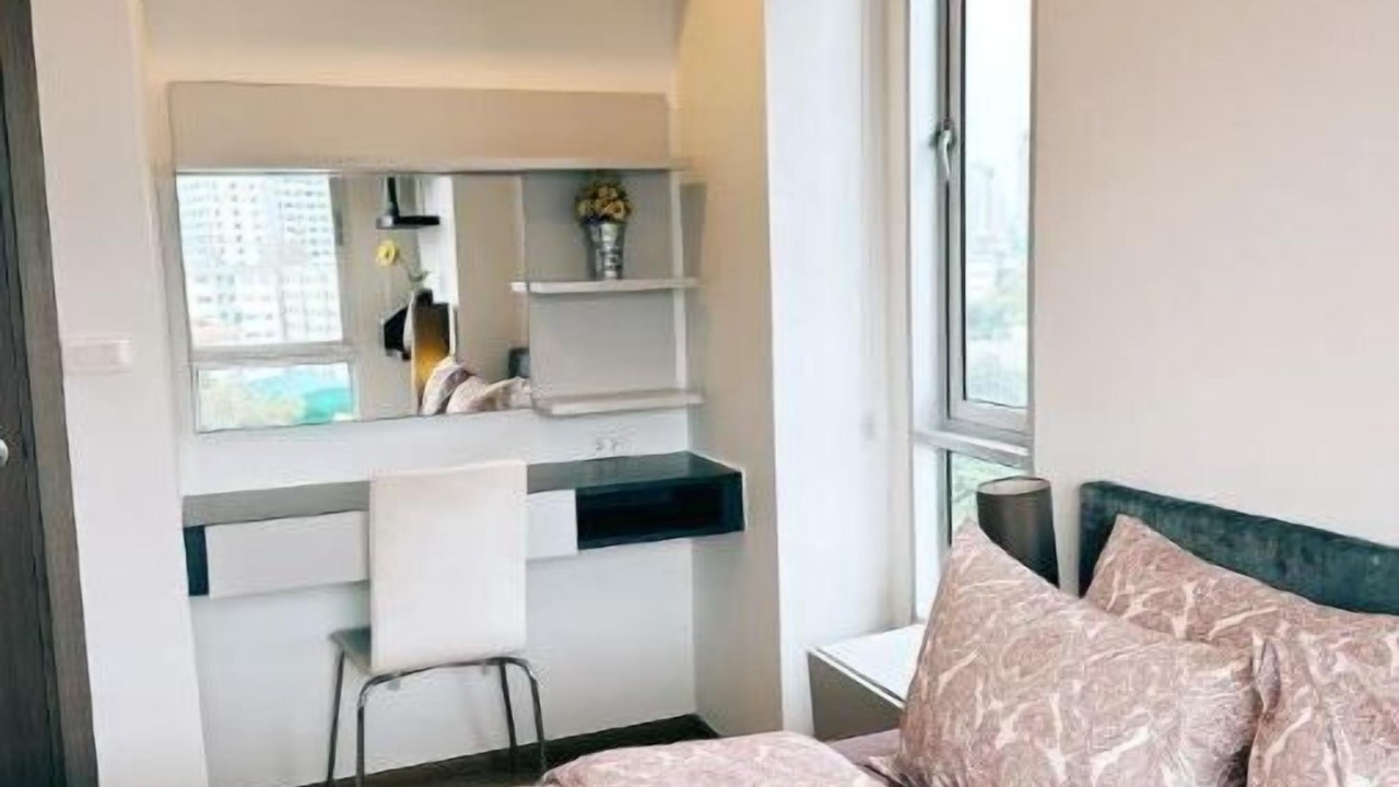 Photo of Bedroom in Phra Khanong