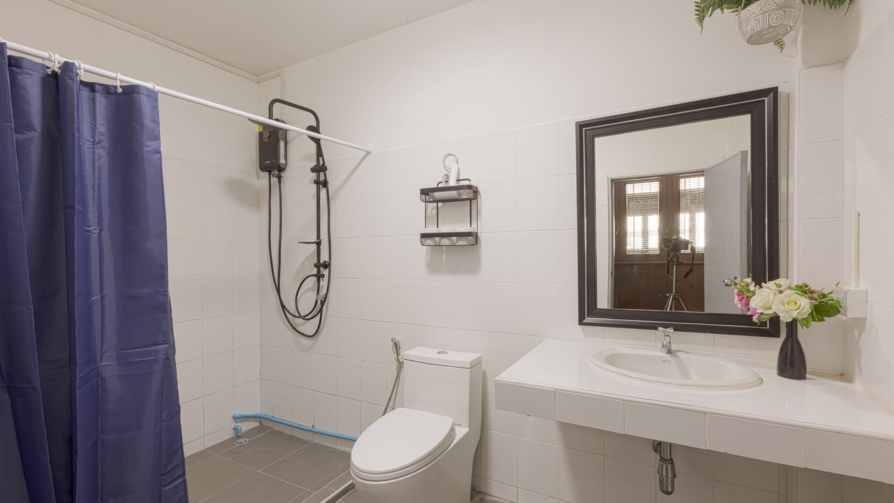 Photo of Bathroom in Nana