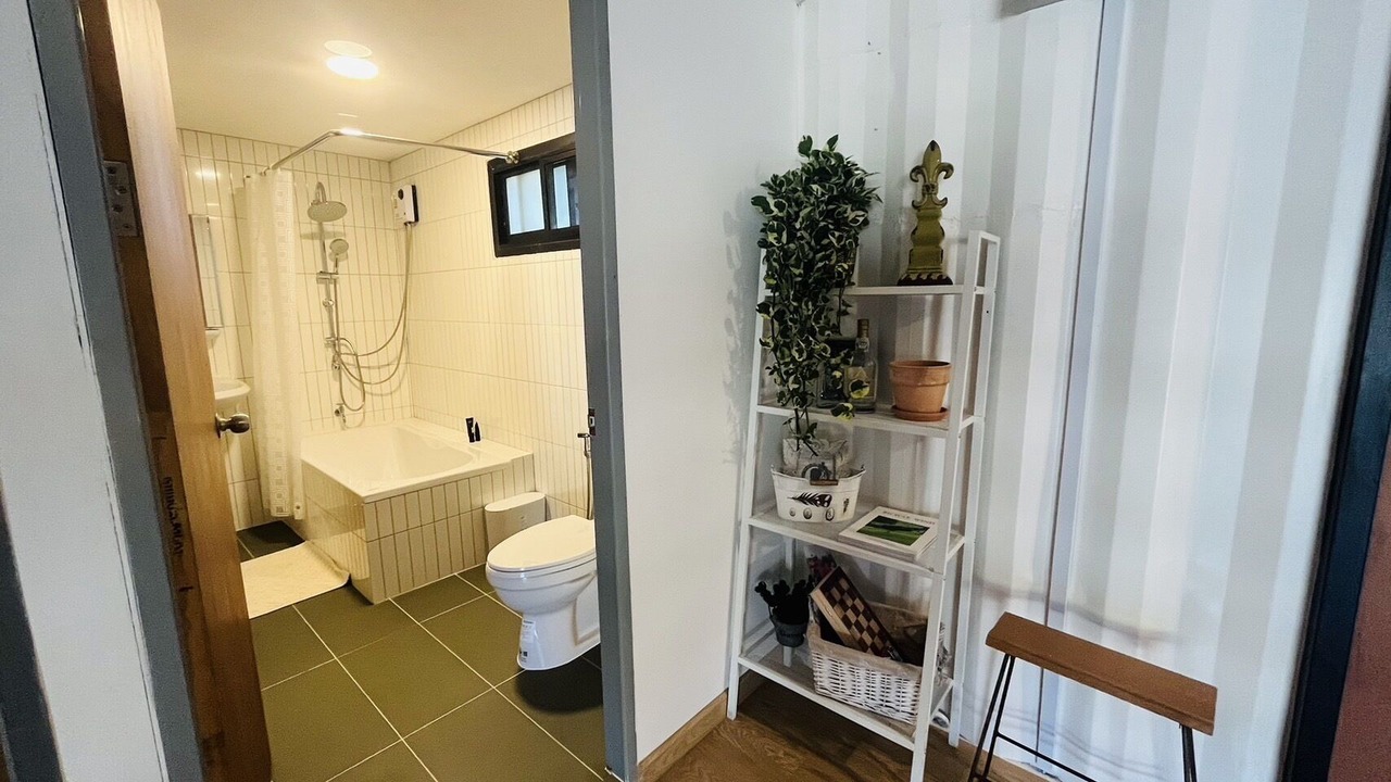 Photo of Bathroom in Mae On