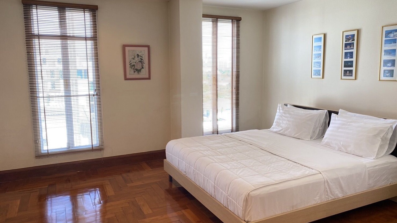Photo of Bedroom in Khlong Tan