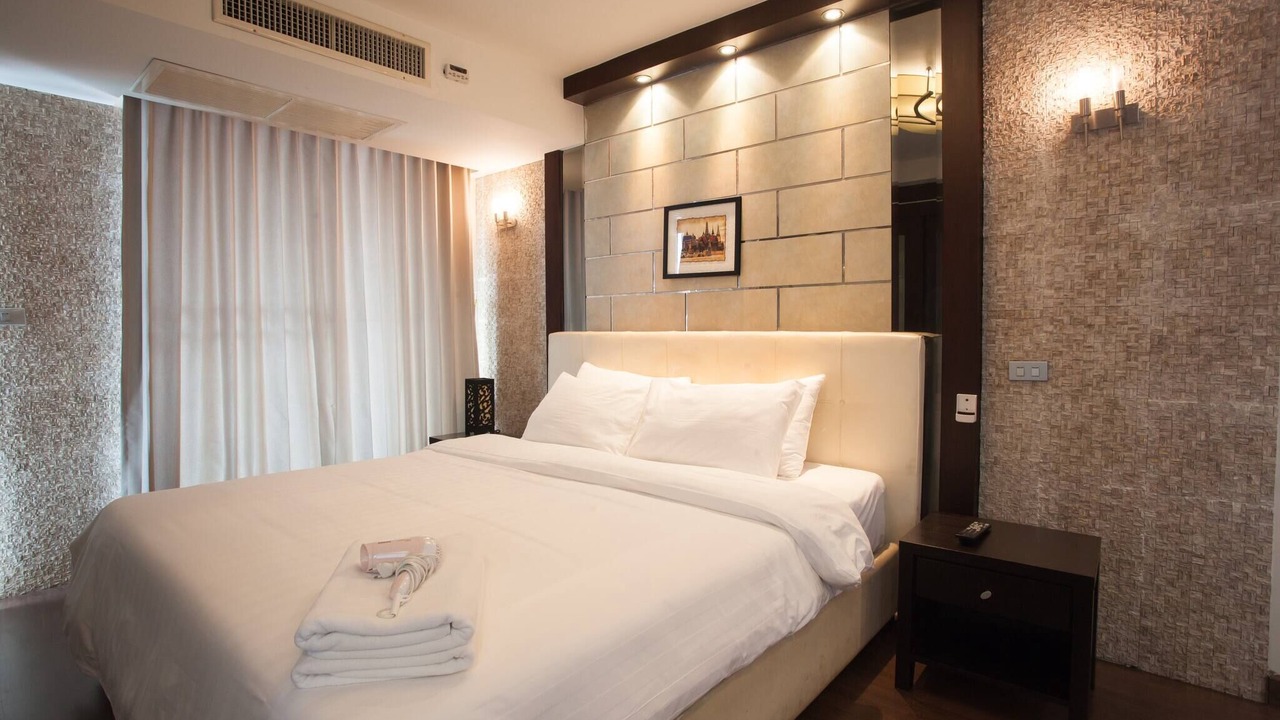 Photo of Bedroom in Khlong Toei Nuea
