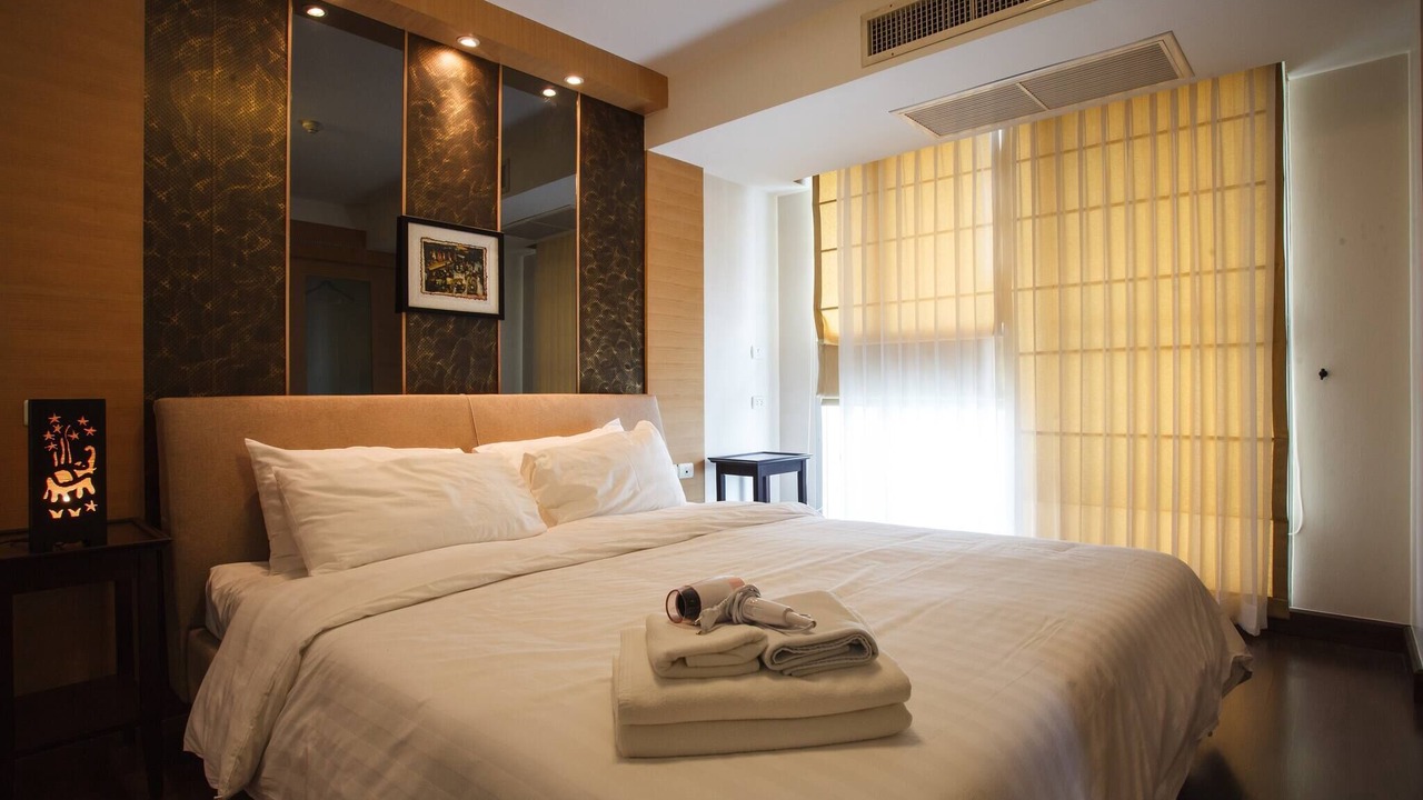 Photo of Bedroom in Khlong Toei Nuea
